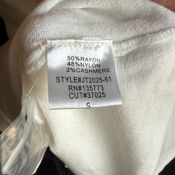 NWT Cinch And Style Sleeveless Button down Sweater-Off White Size Small - Picture 9 of 9